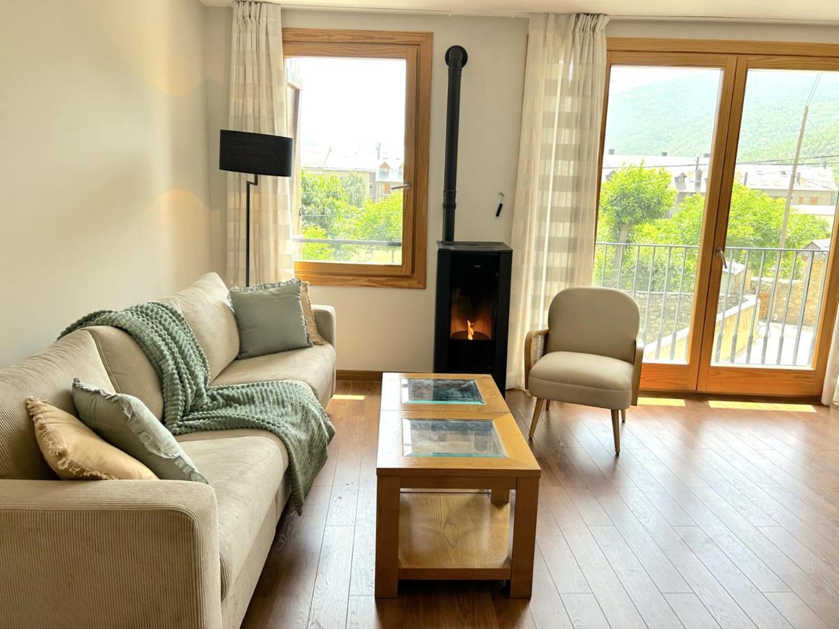 Apartament Al Centre D'Esterri Amb Vistes Uniques By Rural D'Aneu Esterri d'Àneu Buitenkant foto